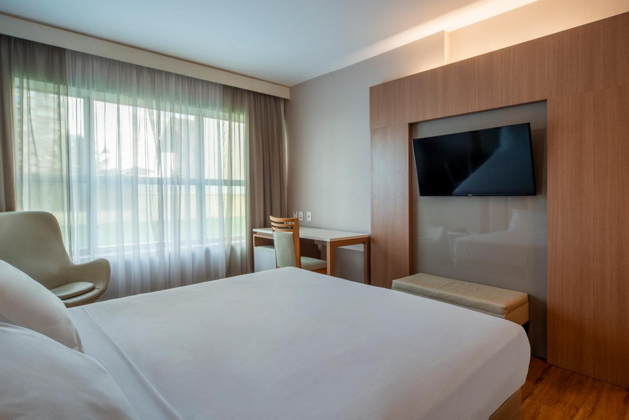 Hotel Pestana Rio Barra 4*